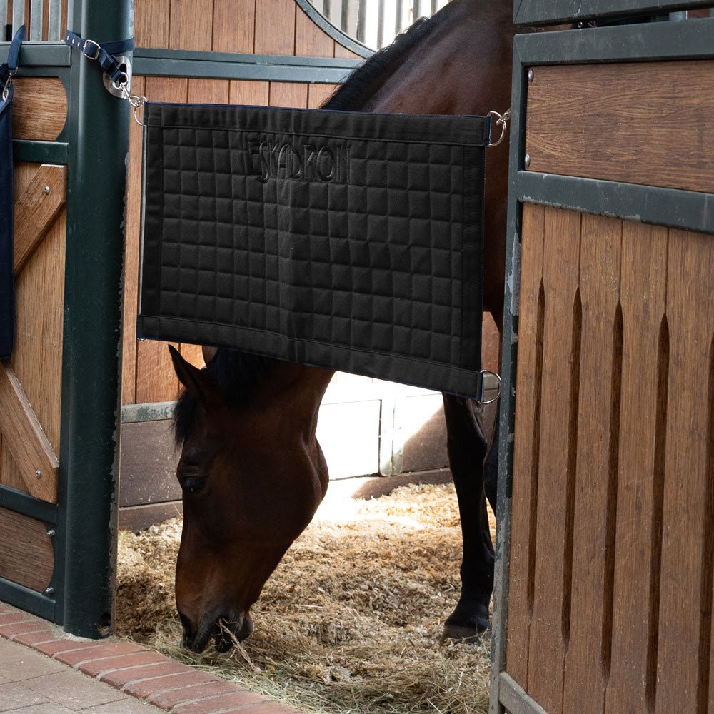 CUBREBOXES ESKADRON CURTAIN PUERTA 362000 - Tienda Hípica Online | D’Hispania ®