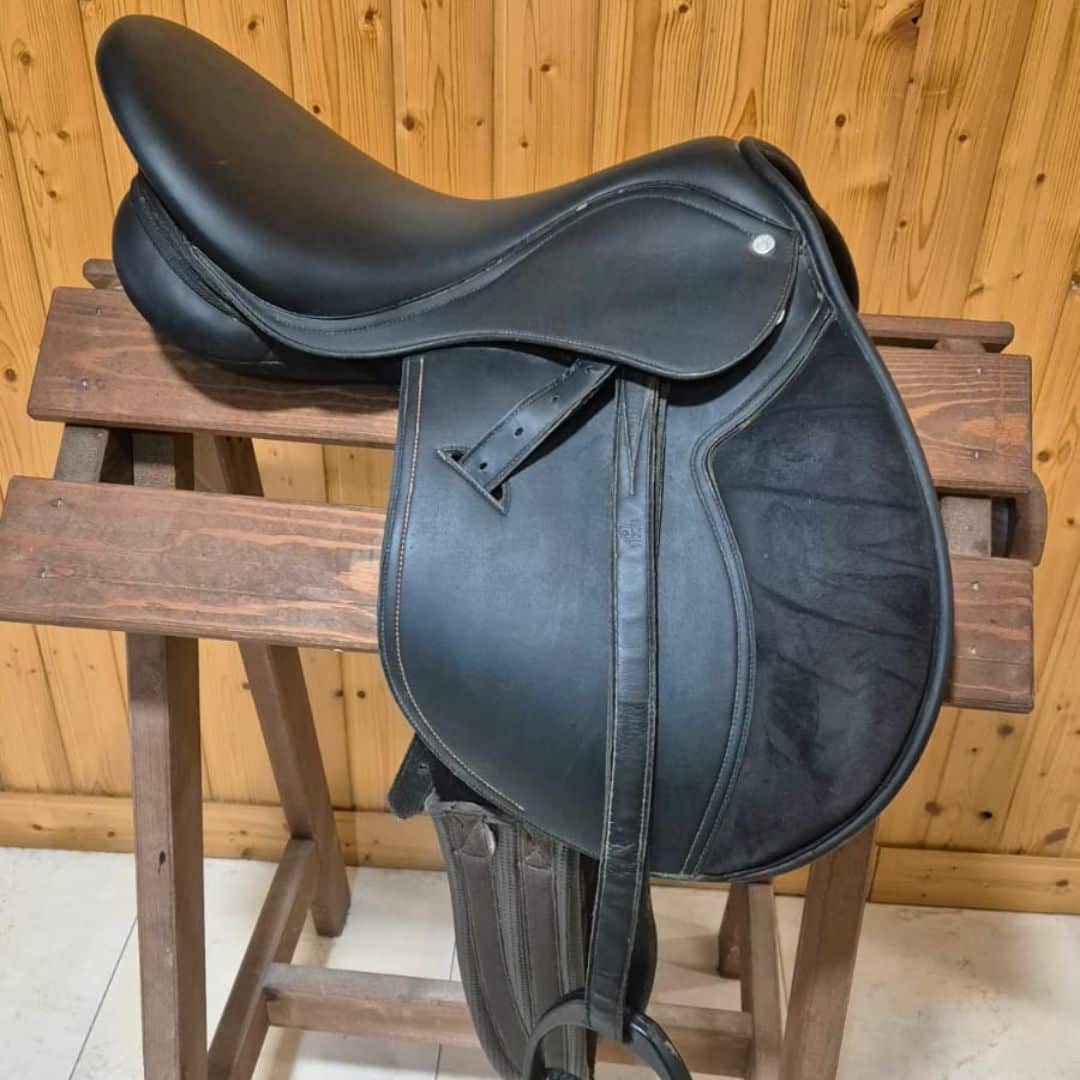 OCASION SILLA INGLESA SINTETICA USO GENERAL - Tienda Hípica Online | D’Hispania ®