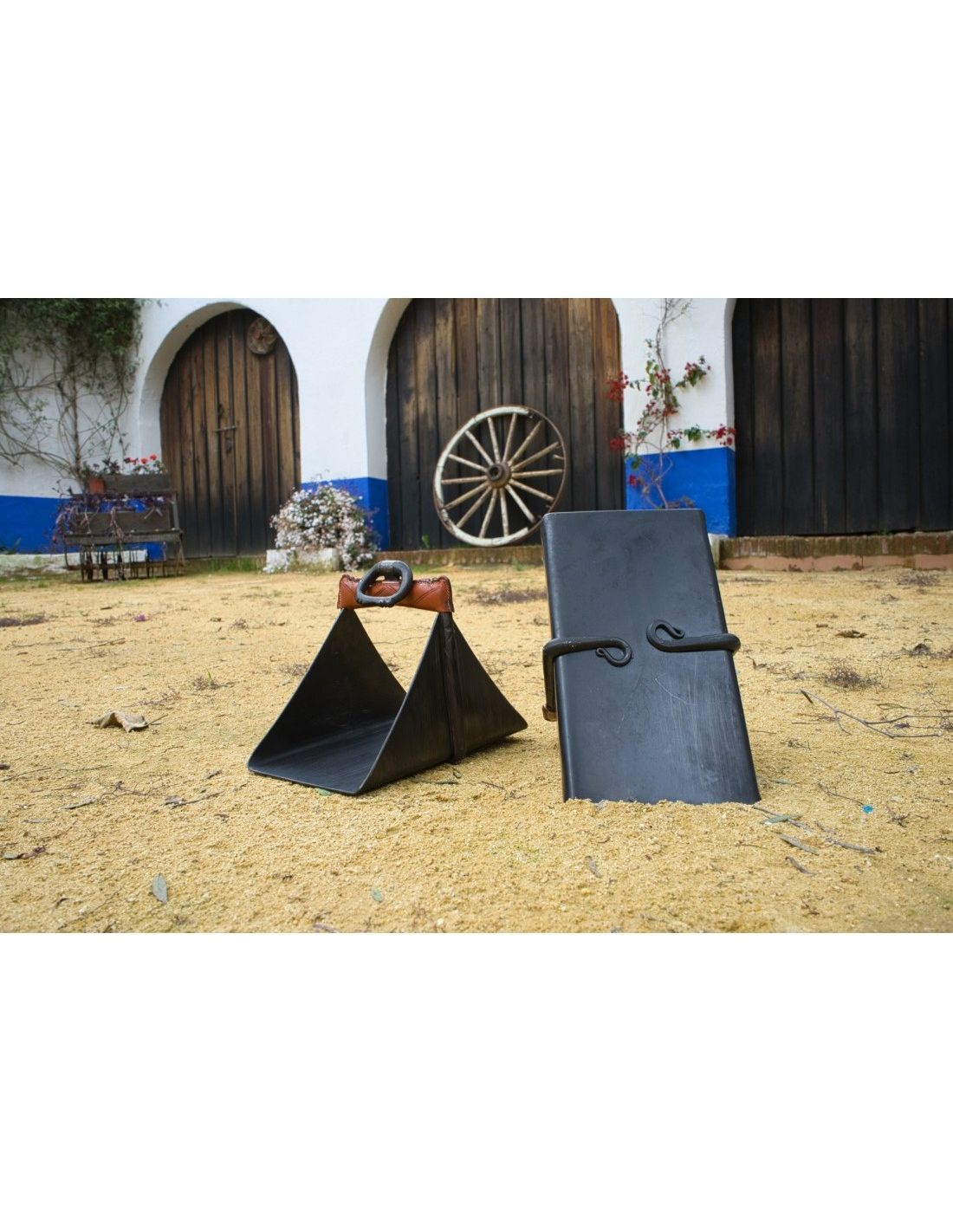 Herrería Ecuestre Artesanal: Estribos, Espuelas y Bocados Hechos a Fragua - Tienda Hípica Online | D’Hispania ®