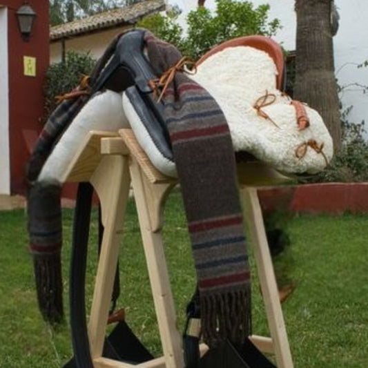 Mantas Estriberas de Grazalema: Tradición Andaluza en Pura Lana Virgen - Tienda Hípica Online | D’Hispania ®