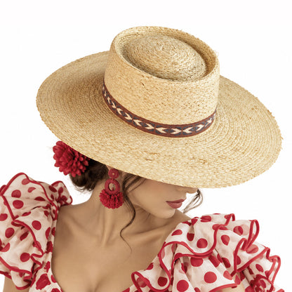 Sombrero cordobés de paja con cinta decorativa de rombos