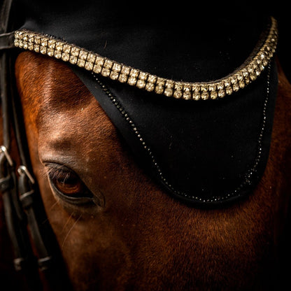 Mosquero titanium con orejeras Antisonido para caballos, protección contra insectos, en color negro, con malla resistente.