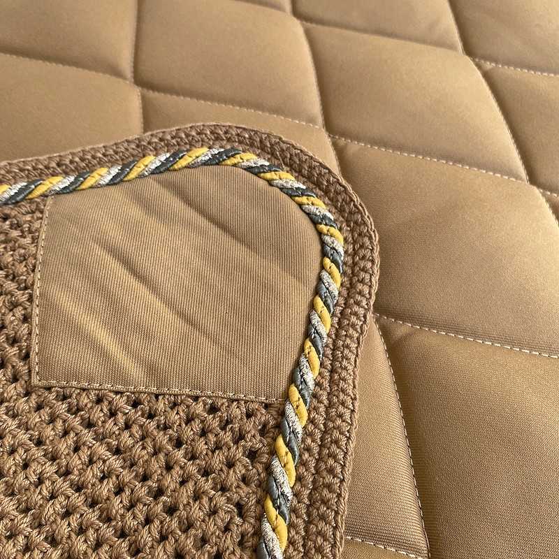 JUEGO DE MANTILLA + OREJERAS + VENDAS - Tienda Hípica Online | D’Hispania ®