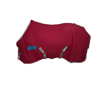 Manta Iquus Polar con cinchuelos para caballos, ideal para protección en clima frío, en color negro con detalles blancos.