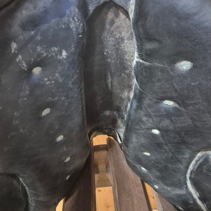 Española Gómez occasion saddle with detailed stitching and adjustable features, ideal for horse riding.