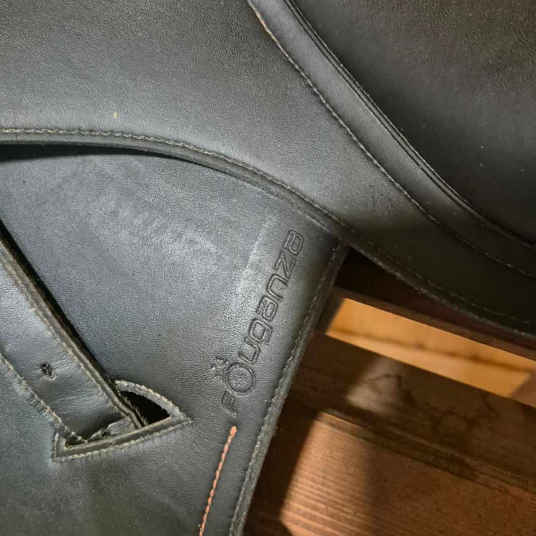 OCASION SILLA INGLESA SINTETICA USO GENERAL - Tienda Hípica Online | D’Hispania ®