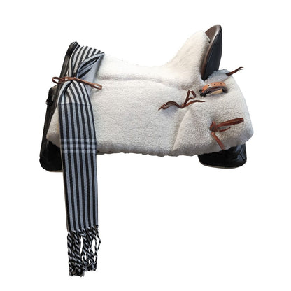 Silla de montar a caballo Castecus vaquera modelo Rocio Eco de Tienda Hípica D'hispania, vista lateral con cuero ecológico.