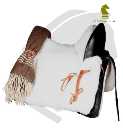 Silla vaquera LeBrija negra para caballos, montura de estilo vaquero, con asiento y detalles en cuero negro.