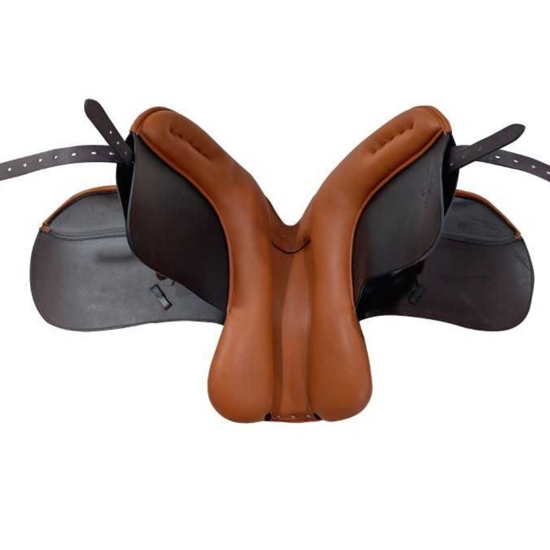 Silla de doma Omega bicolor con puentes intercambiables