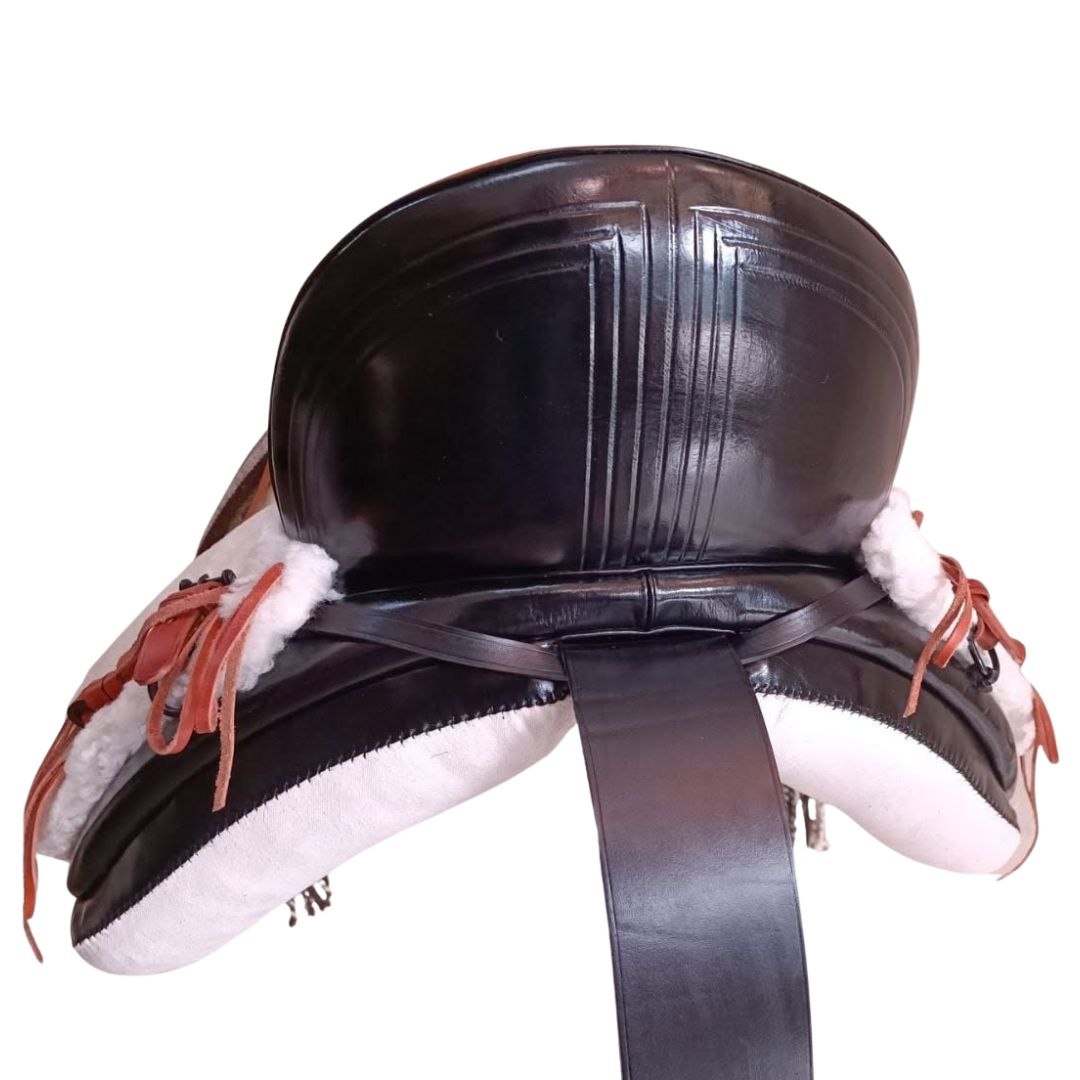 Montura vaquera Fibra VH con asiento muy profundo