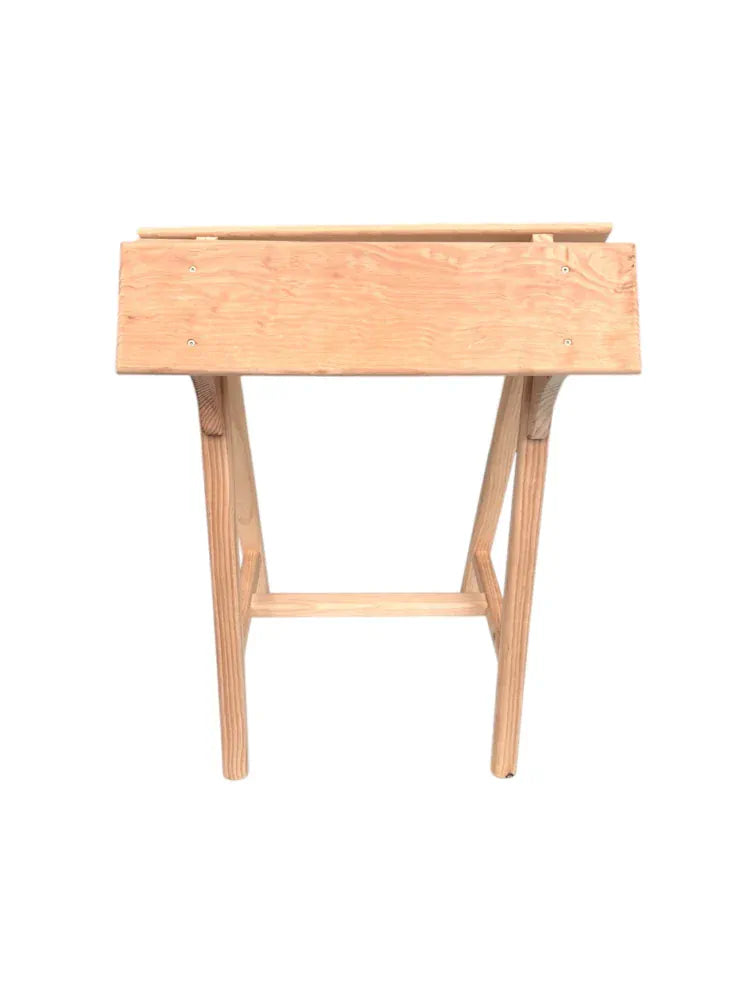 Monturero de pie de madera para silla de montar