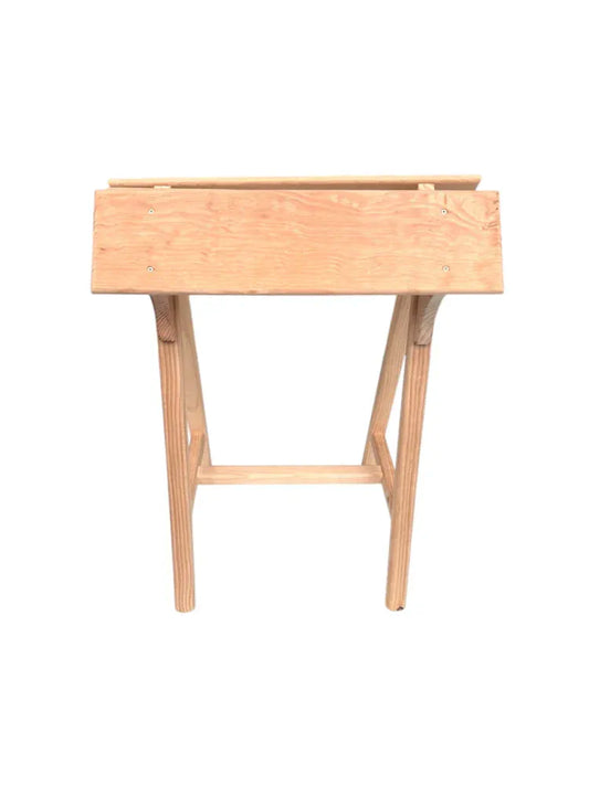 Monturero de pie de madera para silla de montar