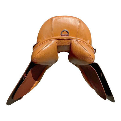 Silla Inglesa de Uso General en Cuero Grabado | Talla 18''